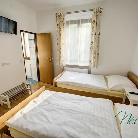 Neuwirt / Kressnig Hotel *