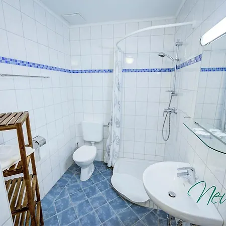 Neuwirt / Kressnig * クラーゲンフルト