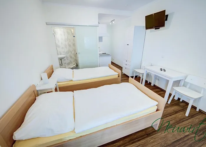 Neuwirt / Kressnig Hotell *